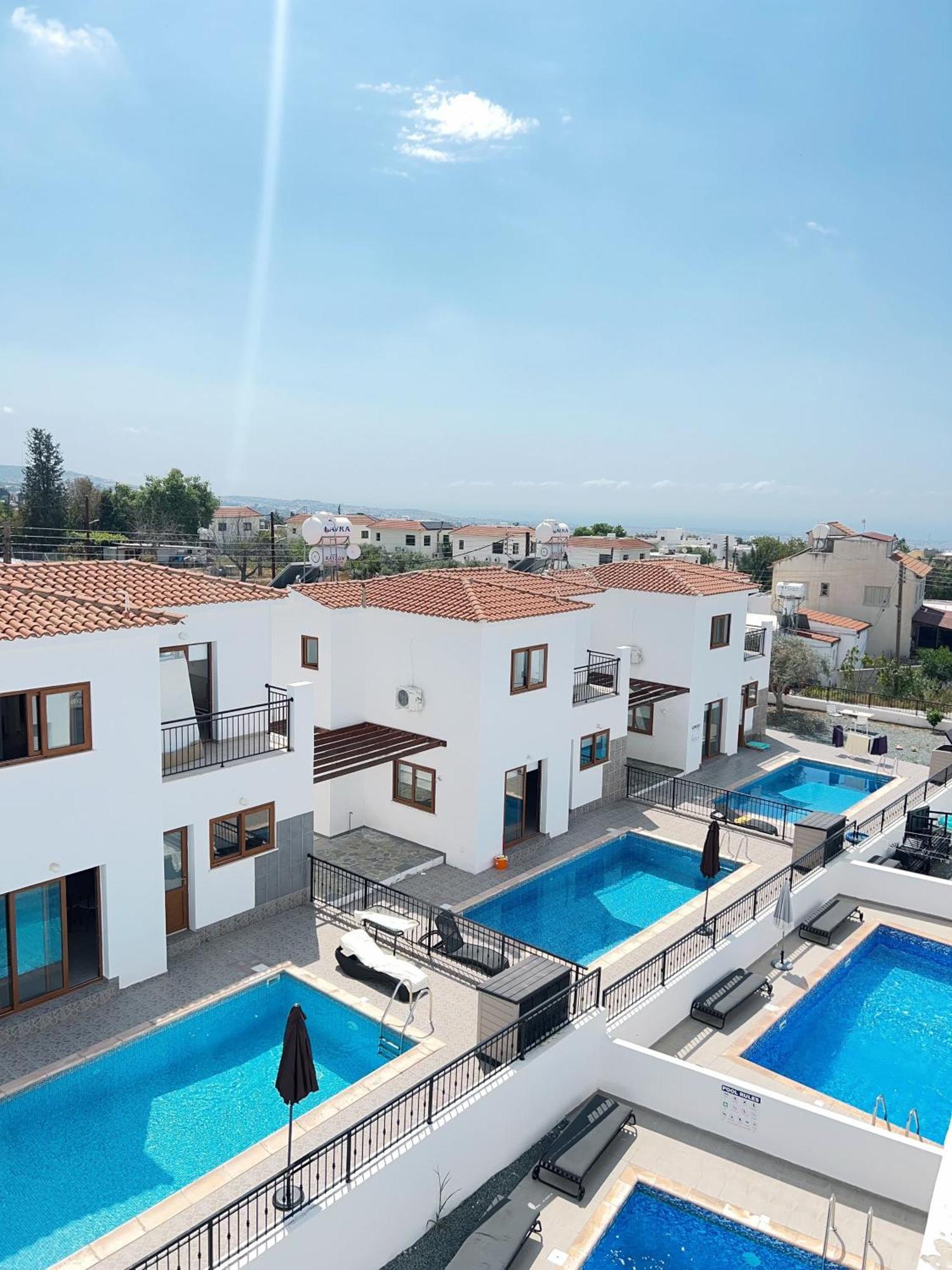 White Mountain Pool Villas Paphos Buitenkant foto